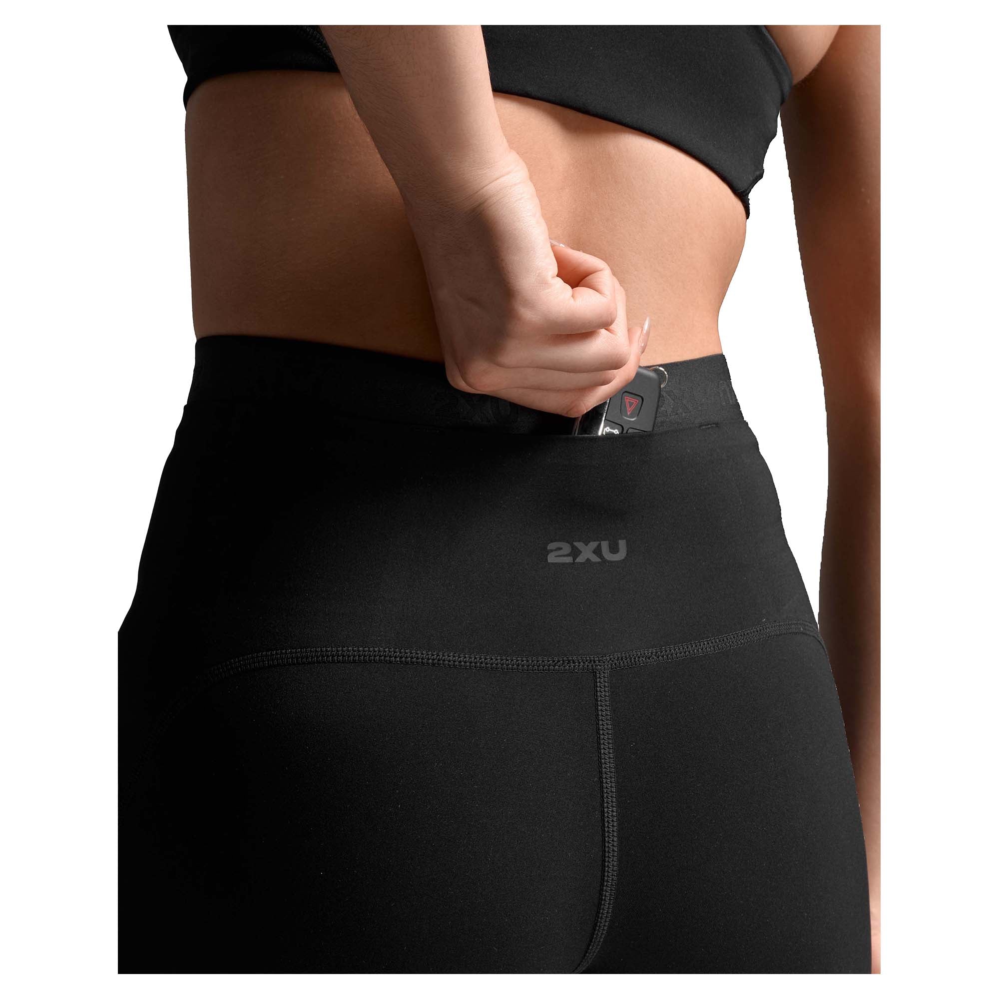 Women's Form Stash Hi-Rise Bike Shorts - Image 3