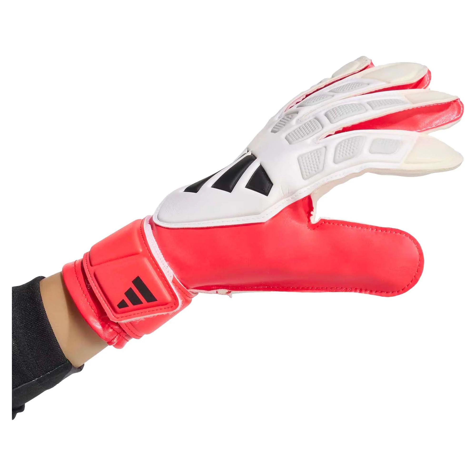 Junior's Predator Training Goalkeeper Soccer Gloves - Image 4