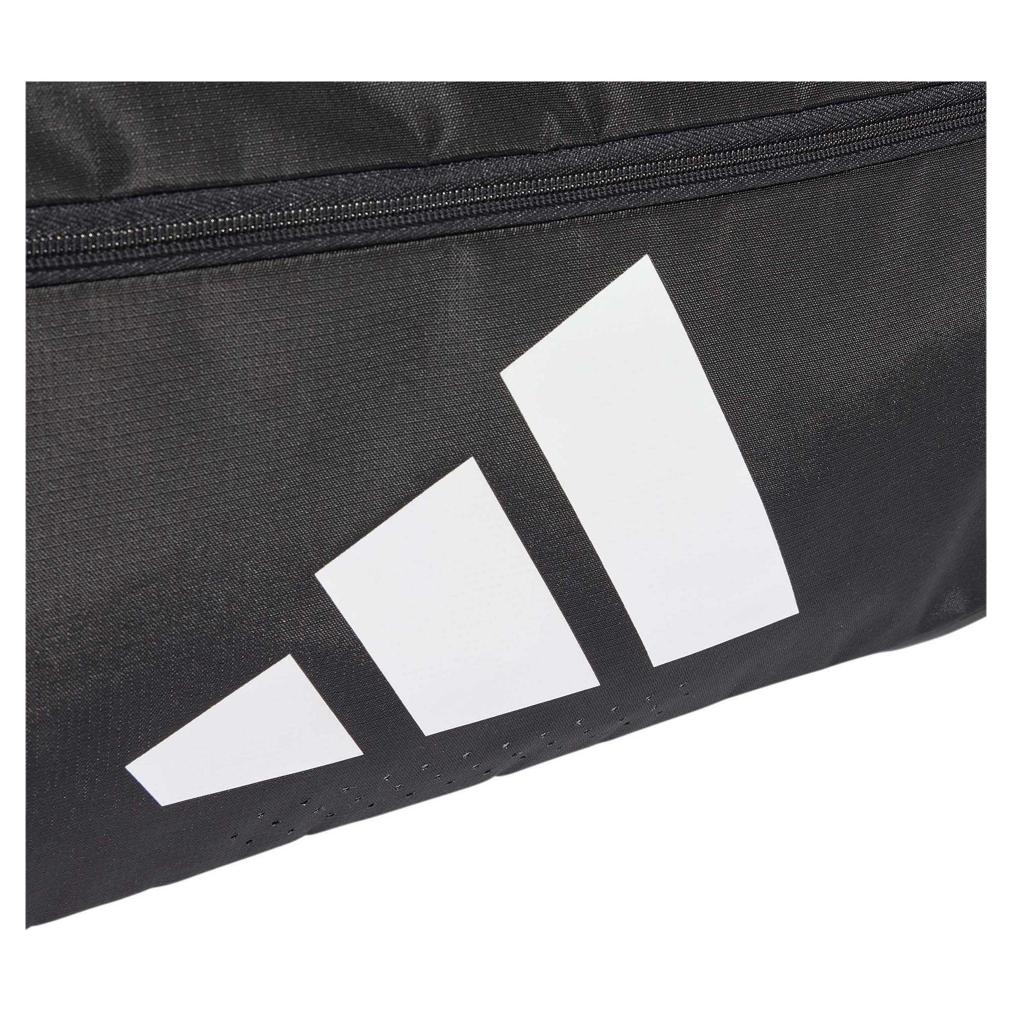 Training Defender Medium Duffle Bag - Image 5