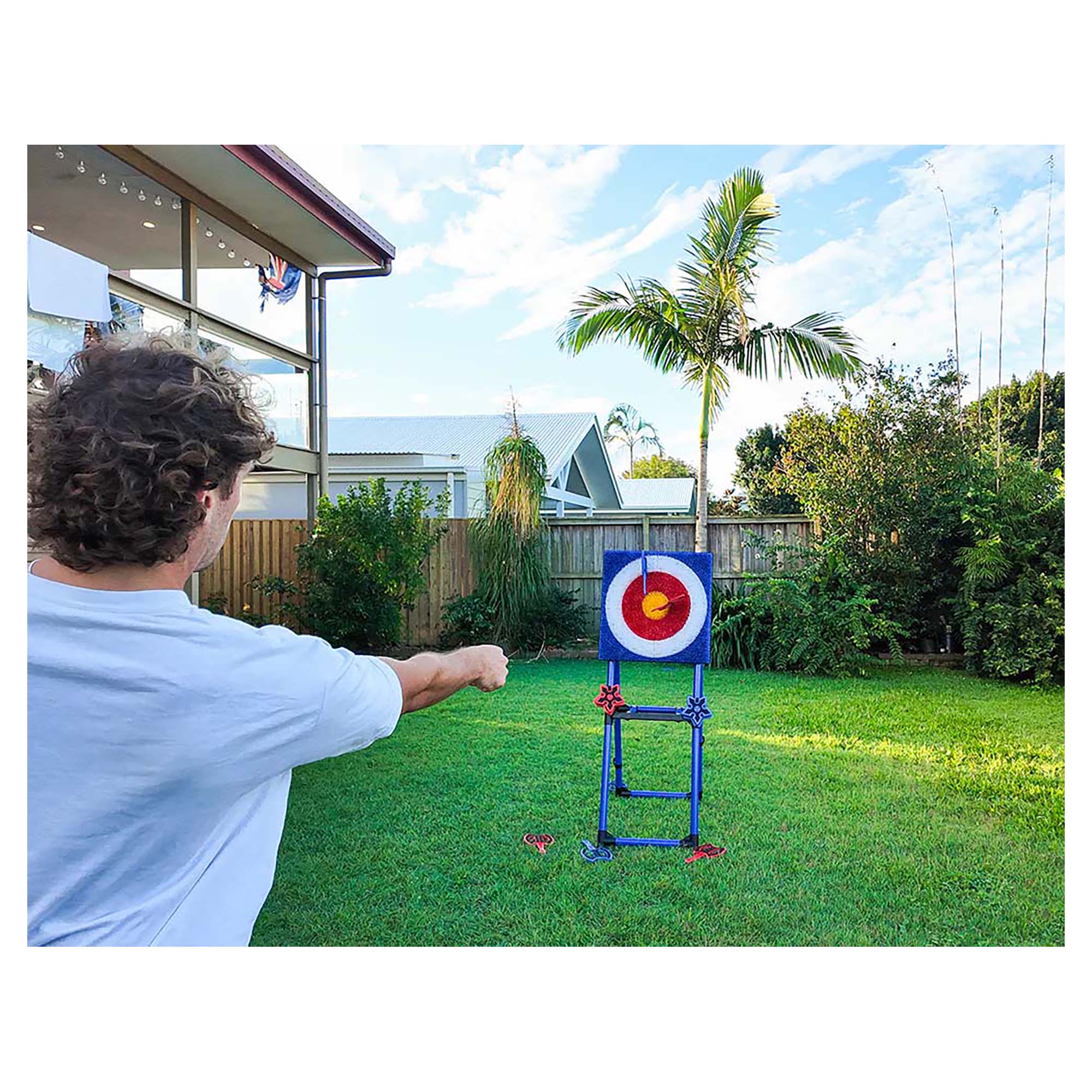 Axe Throwing with Throwing Stars - Image 3