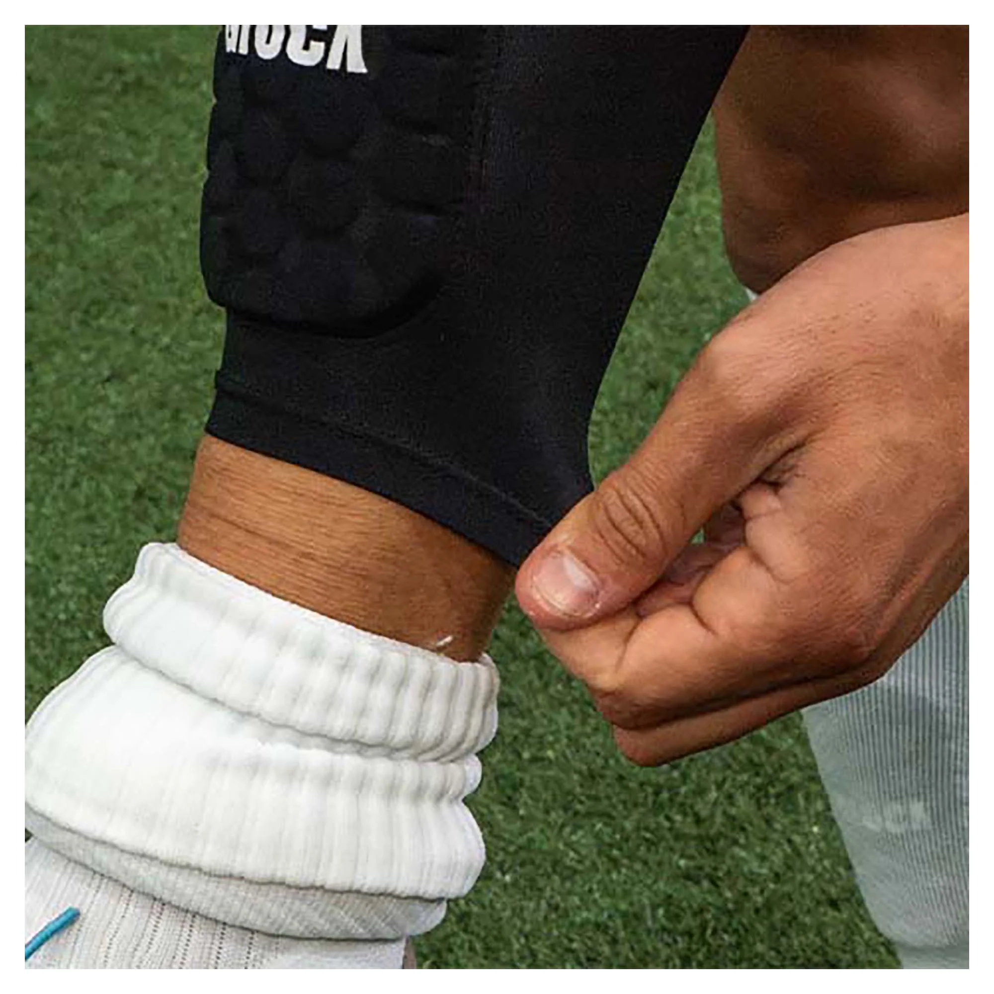 Junior's Shin Pad Sleeves - Image 3