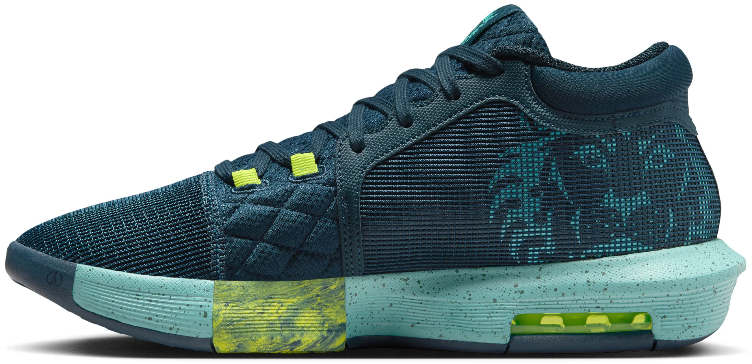 LeBron Witness 8 Men's Basketball Shoes - Image 2