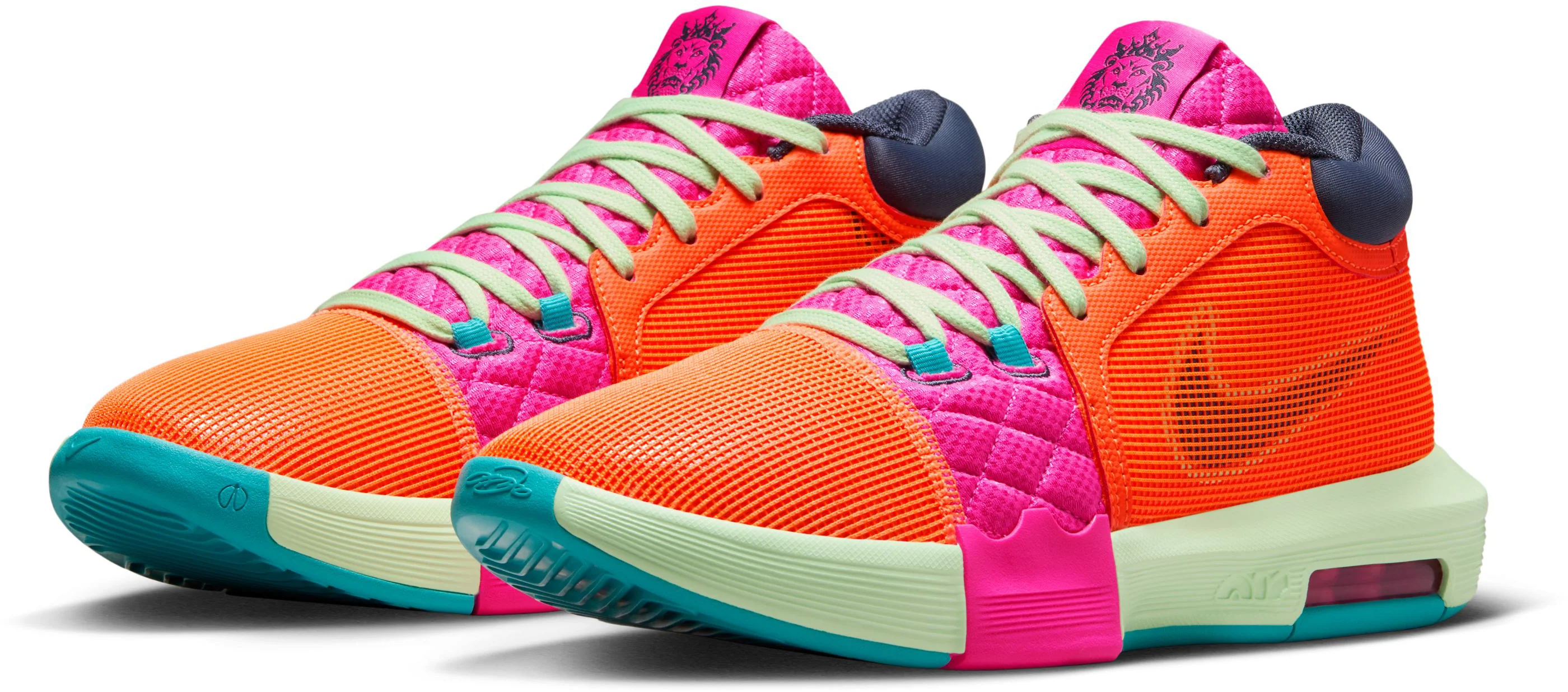 LeBron Witness 8 Men's Basketball Shoes - Image 8