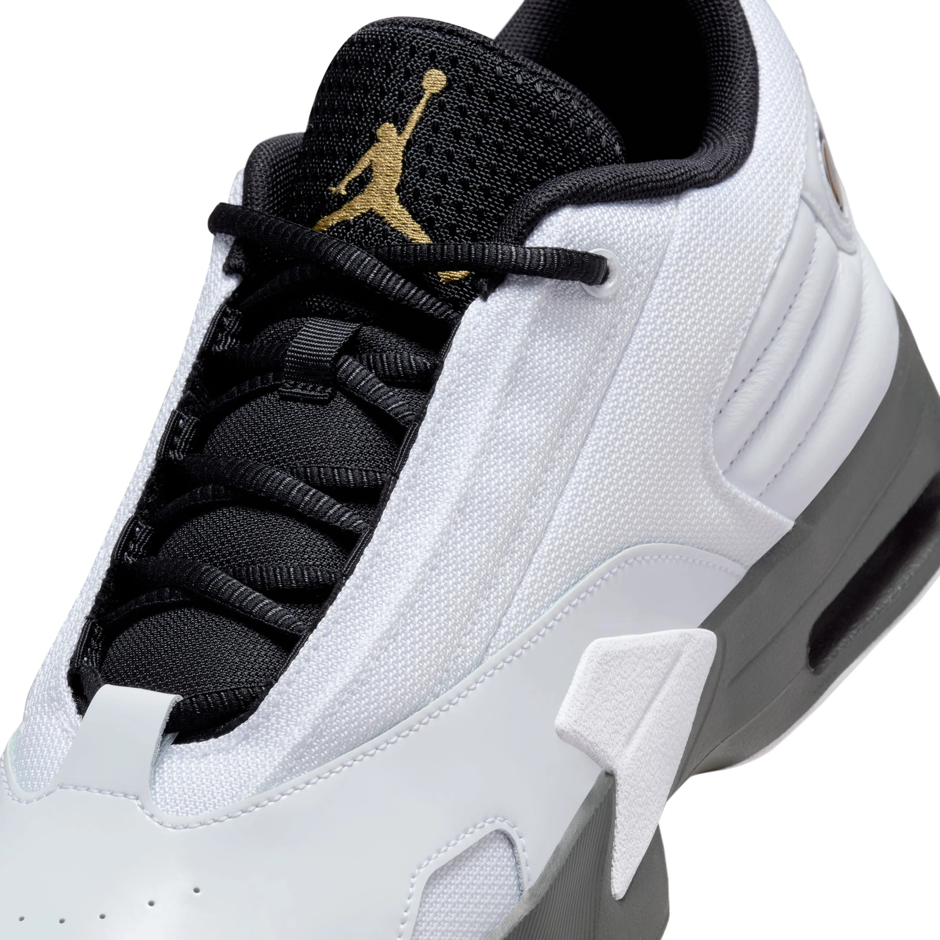 Max Aura 6 Men's Basketball Shoes - Image 5