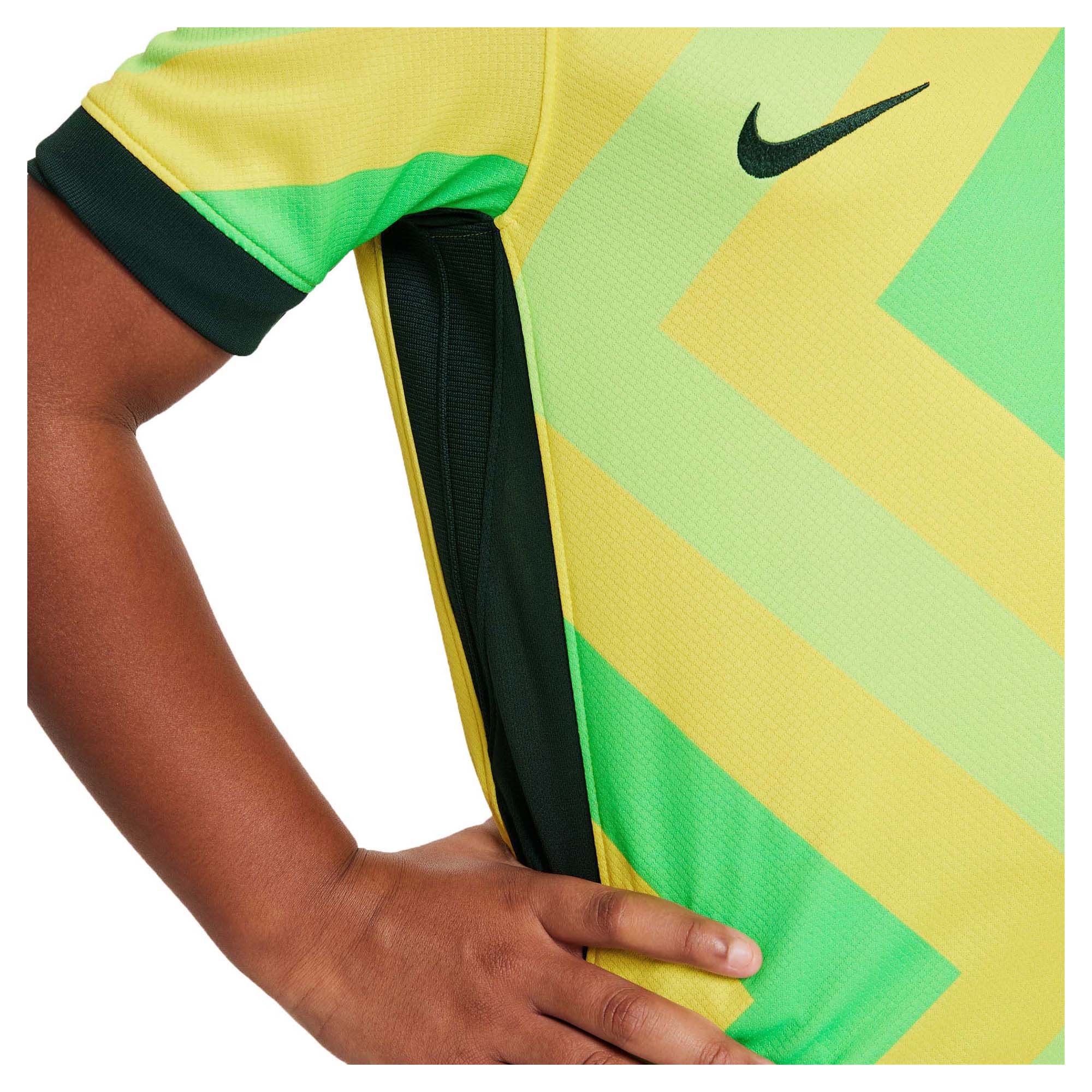 Junior's Australia 2025/26 Stadium Home Replica Soccer Jersey - Image 4