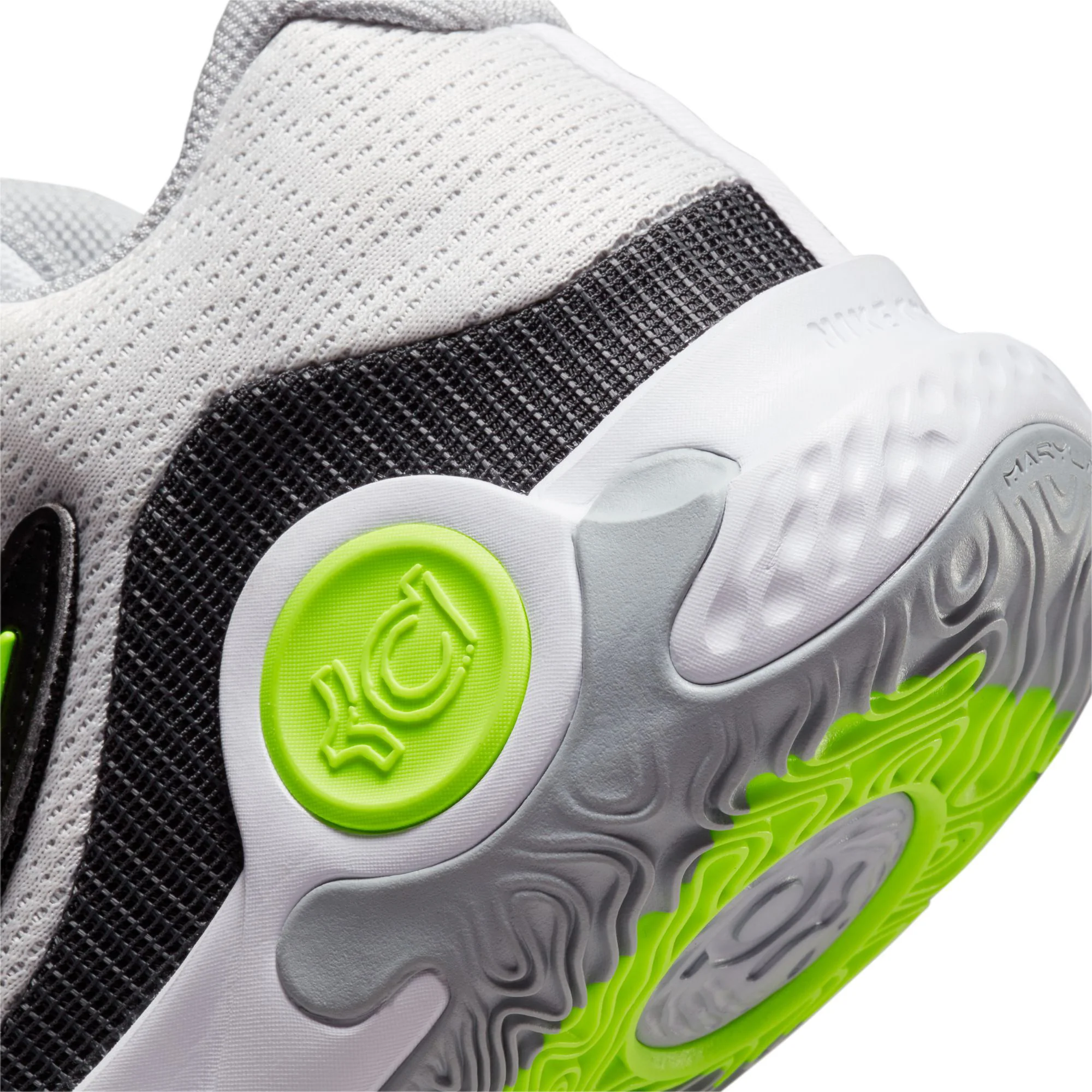 KD Trey 5 X Men's Basketball Shoes - Image 6