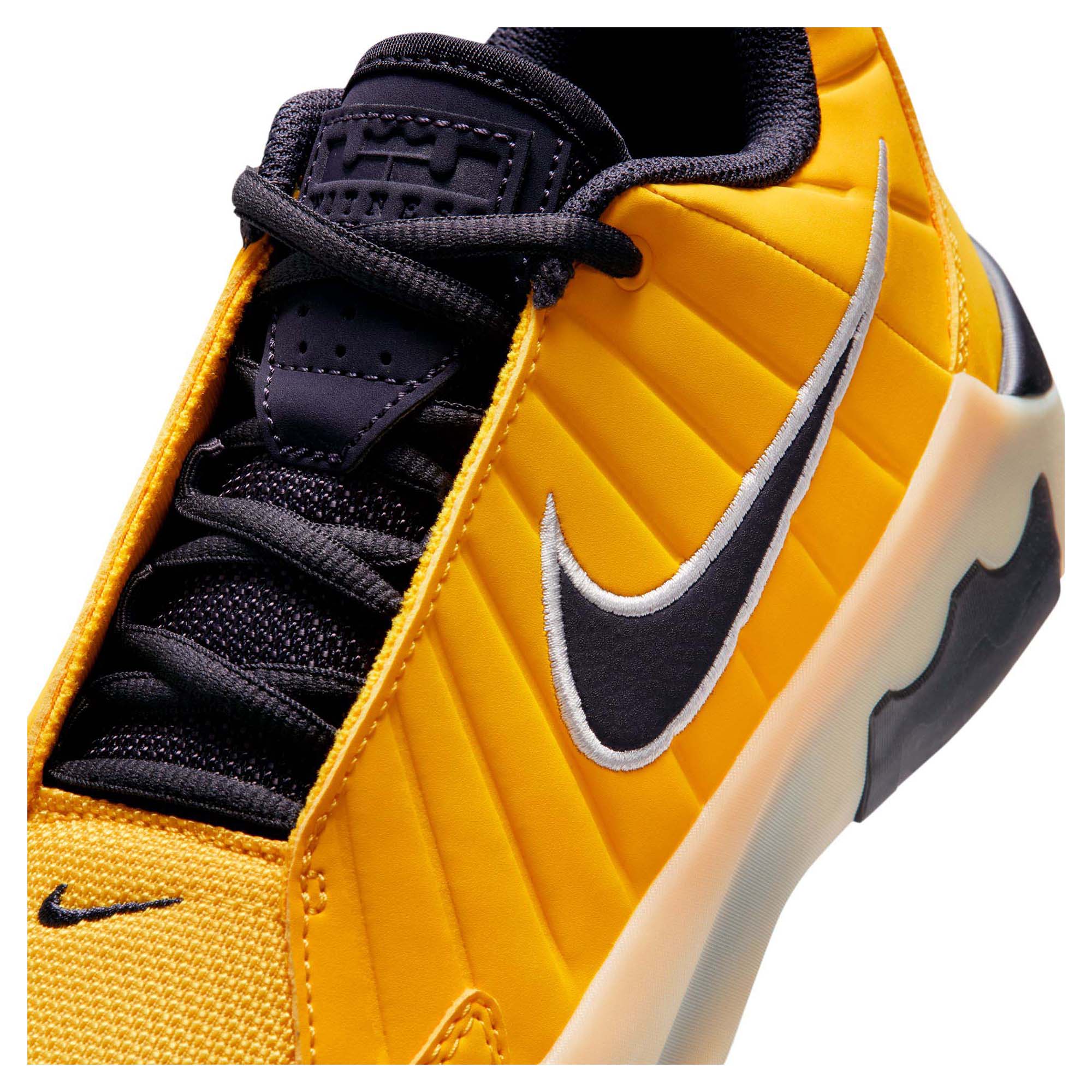 LeBron Witness 9 GS Junior's Basketball Shoes - Image 7