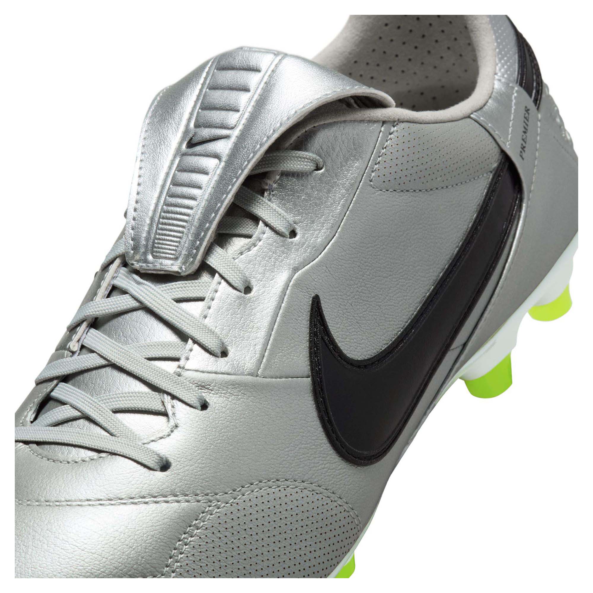 Premier 3 Firm Ground Low Top Men's Football Boots - Image 4