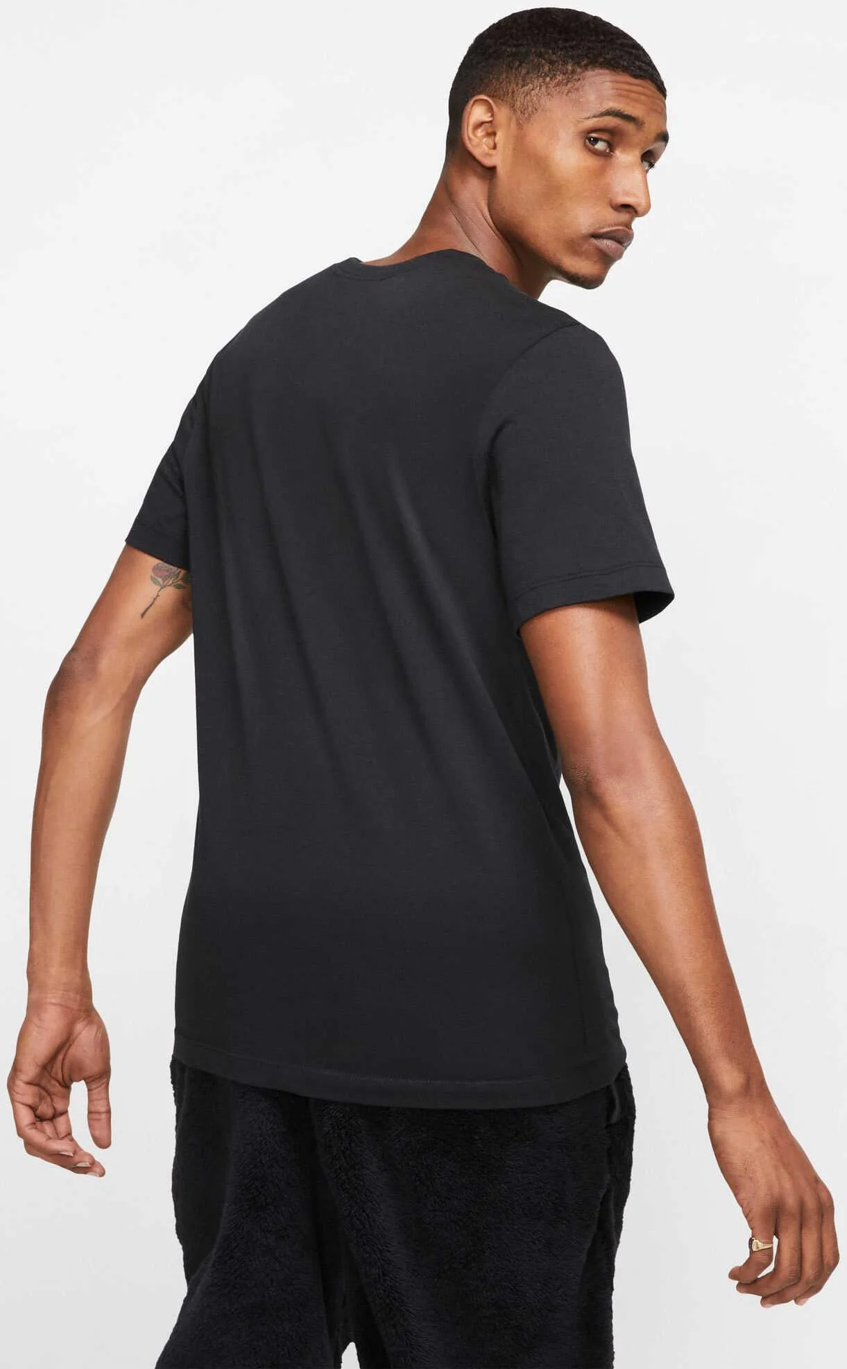 Men's Sportswear Club T-Shirt - Image 5