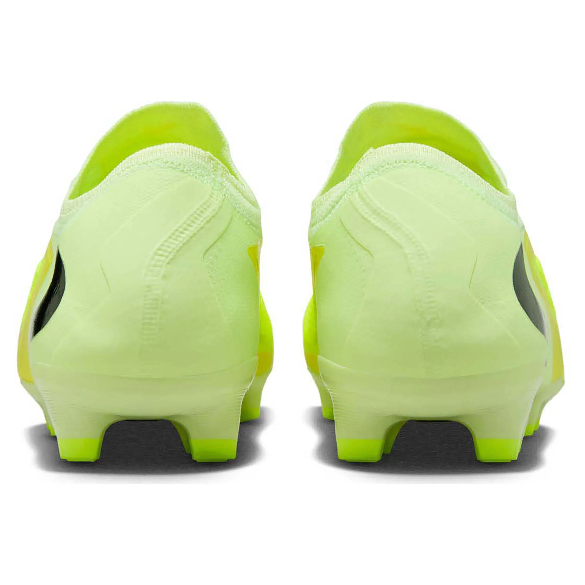 Phantom 6 Pro Firm Ground Low-Top Men's Football Boots - Image 6