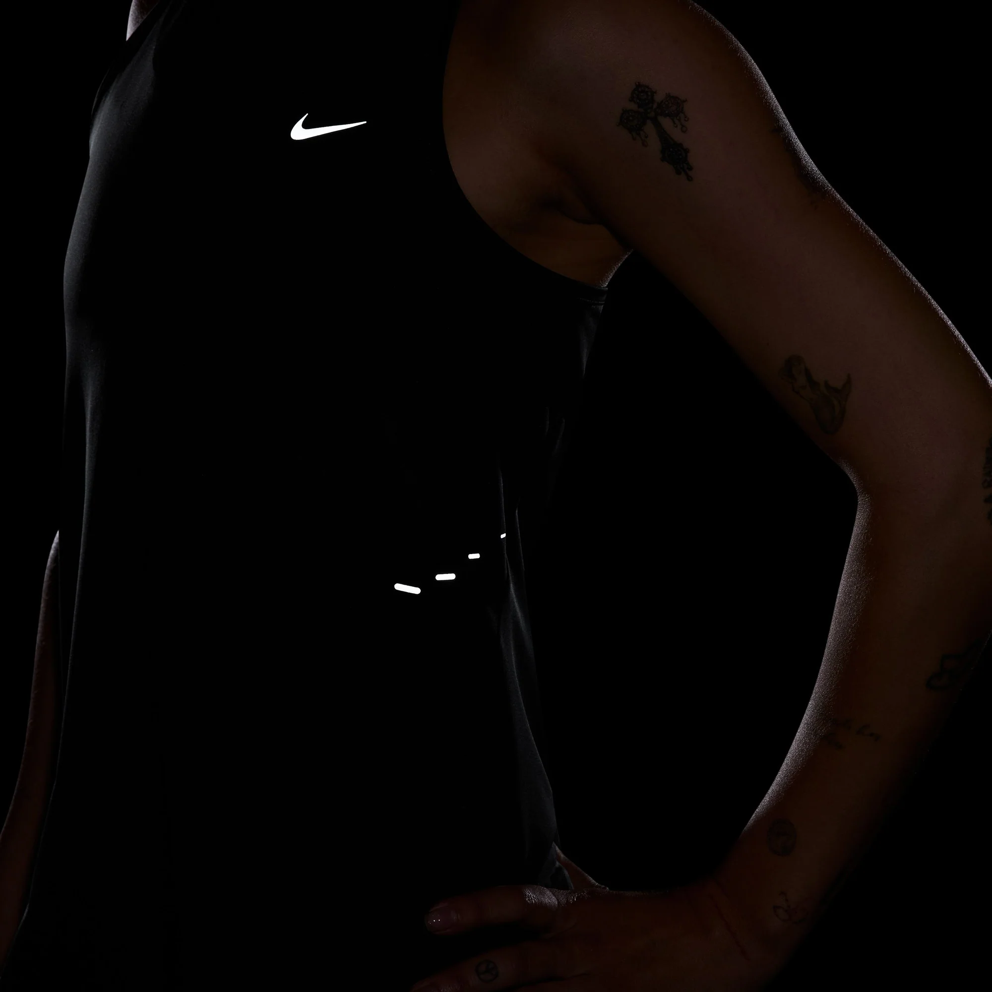 Women's Swift Dri-FIT Running Tank - Image 4