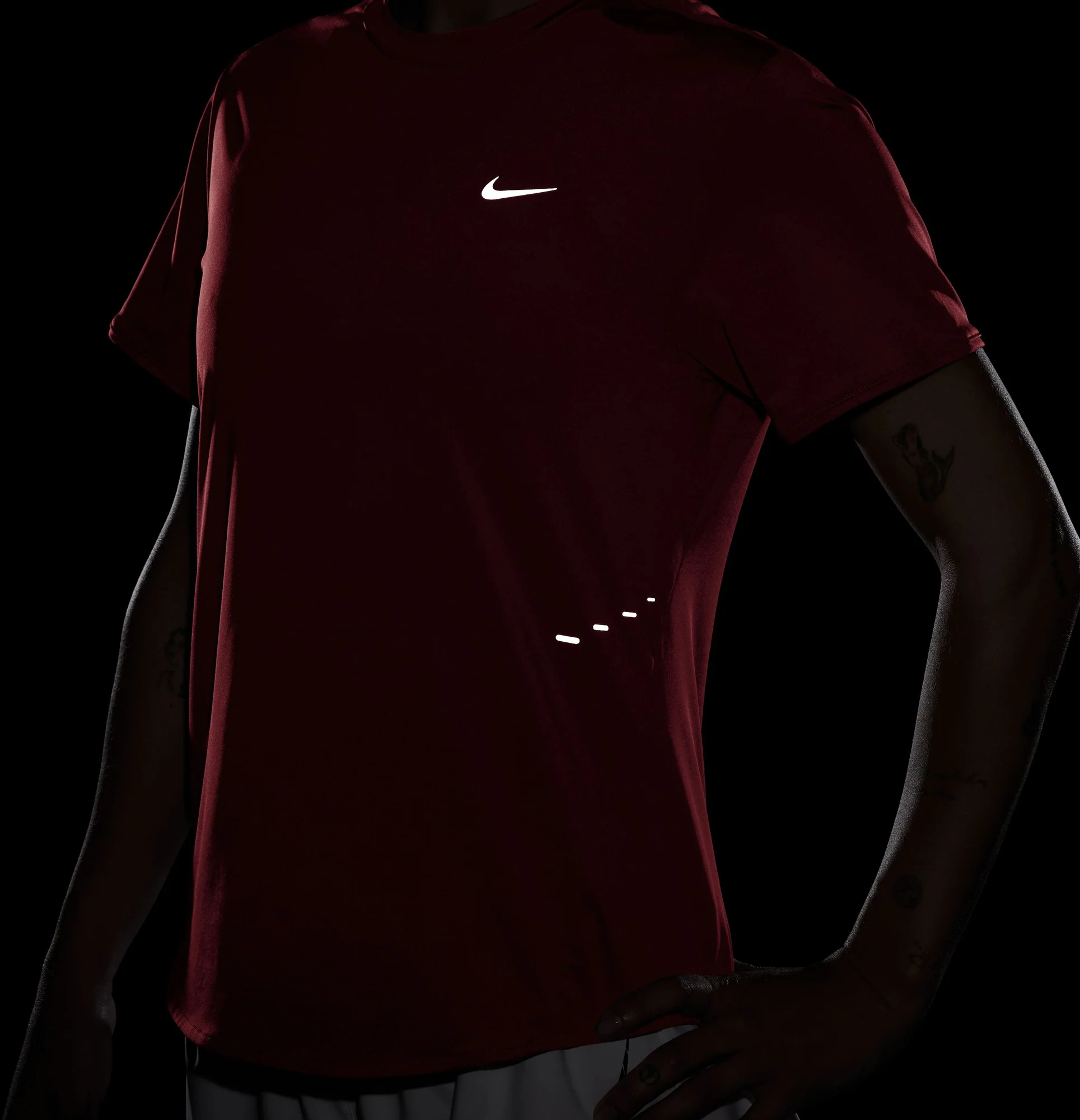 Women's Swift Dri-FIT Short-Sleeve Running Top - Image 4