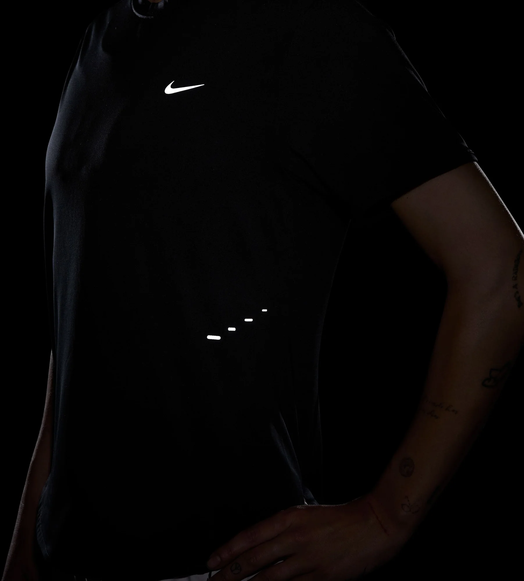Women's Swift Dri-FIT Short-Sleeve Running Top - Image 4