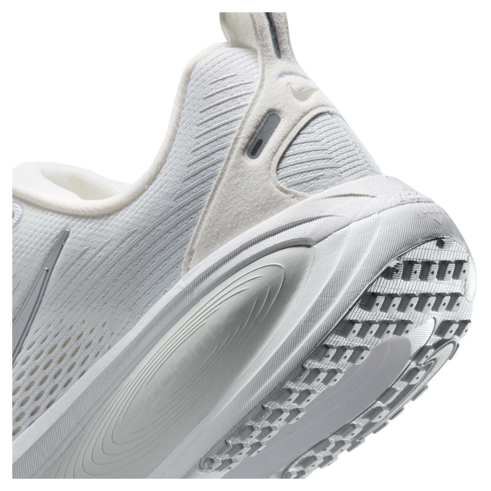 Vomero 18 Women's Running Shoes - Image 7