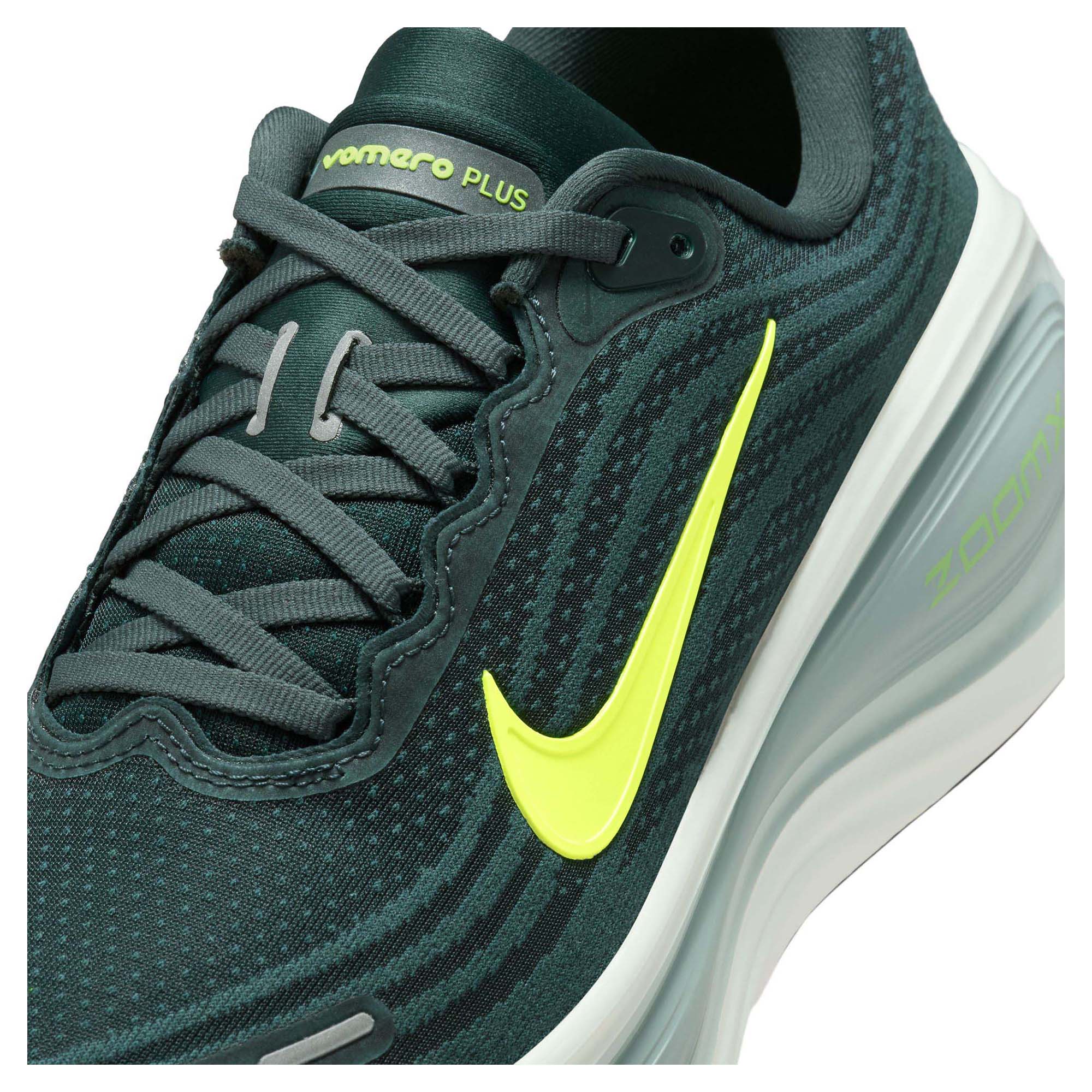 Vomero Plus Men's Running Shoes - Image 7