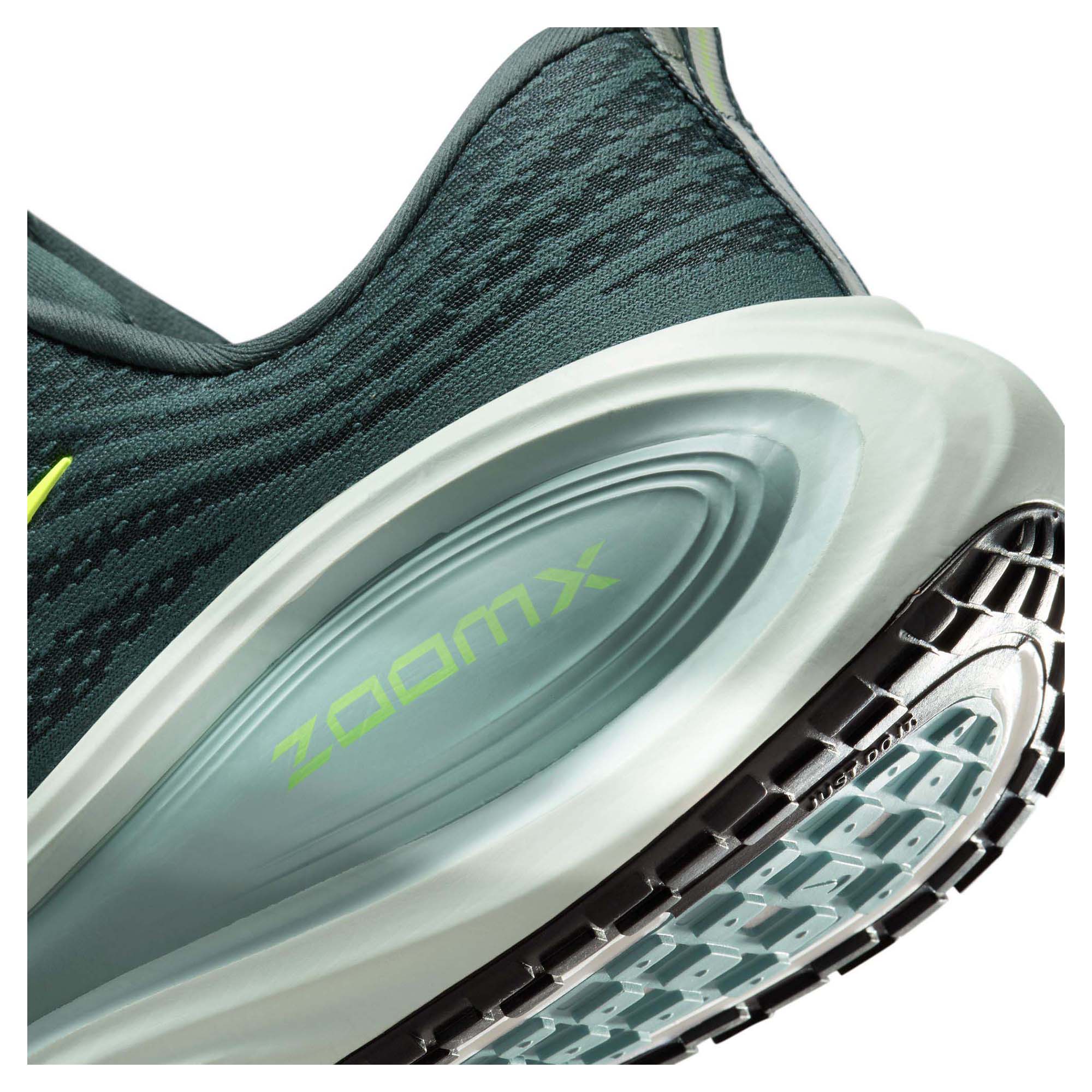 Vomero Plus Men's Running Shoes - Image 8