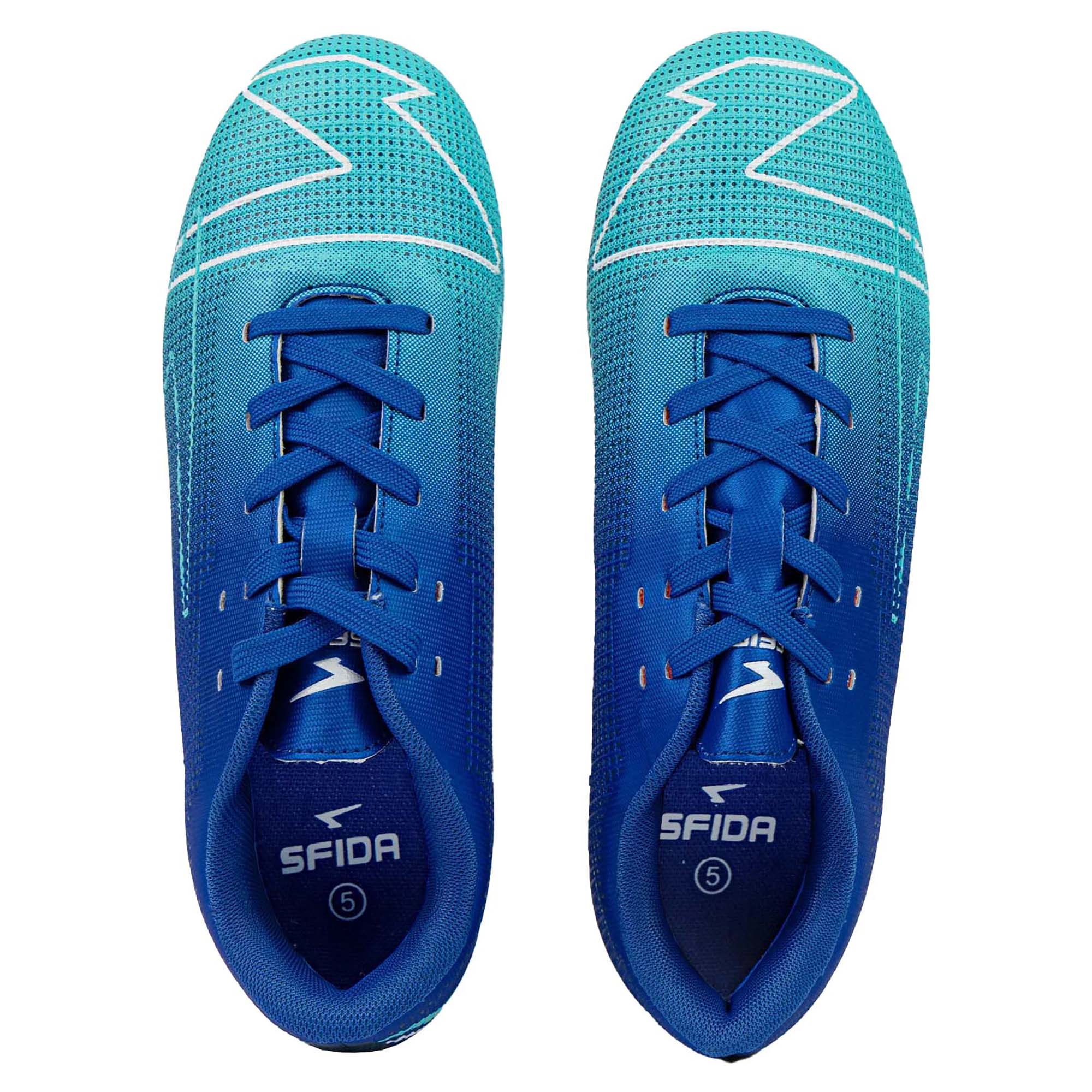 Conquer Junior's Football Boots - Image 4
