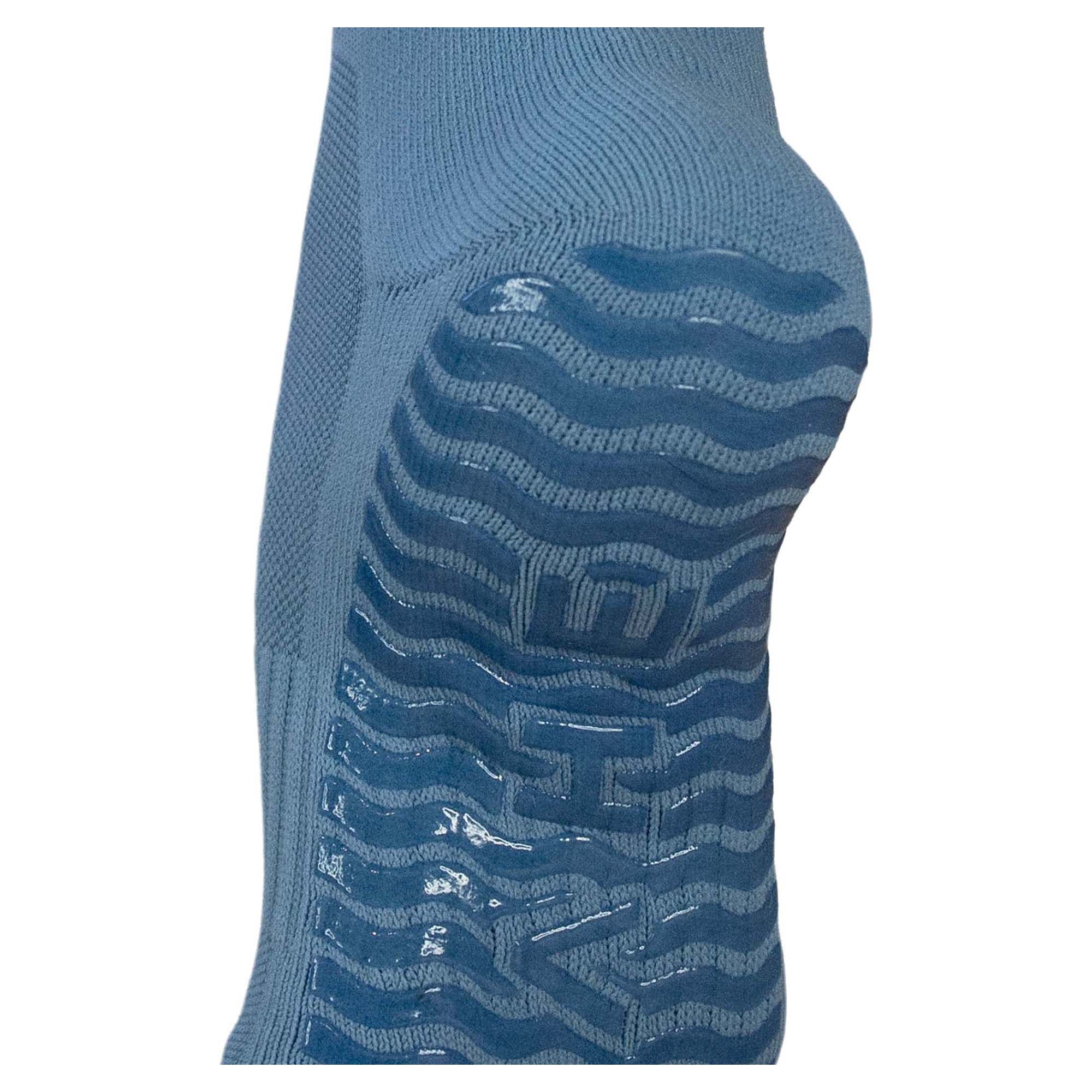 Studio Grippy 2 Pack Crew Socks - Image 5