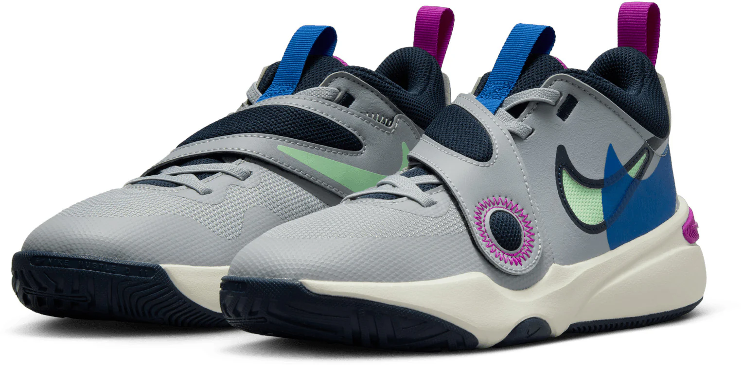 Team Hustle D 11 SE Big Kids' Basketball Shoes - Image 3