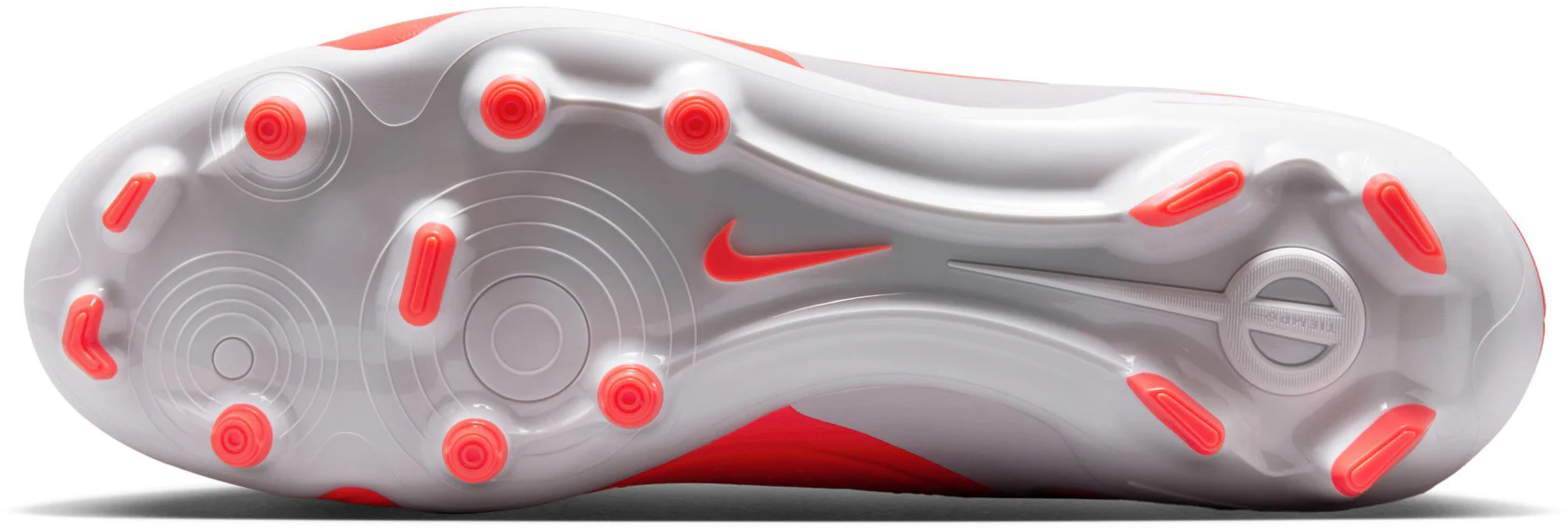 Tiempo Legend 10 Academy Multi Ground Low Top Men's Football Boots - Image 4