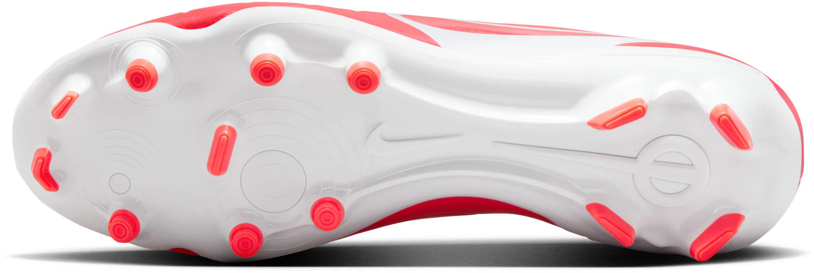 Tiempo Legend 10 Club Multi-Ground Low-Top Men's Football Boots - Image 4